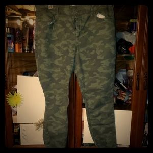 Old navy skinny superstar pants